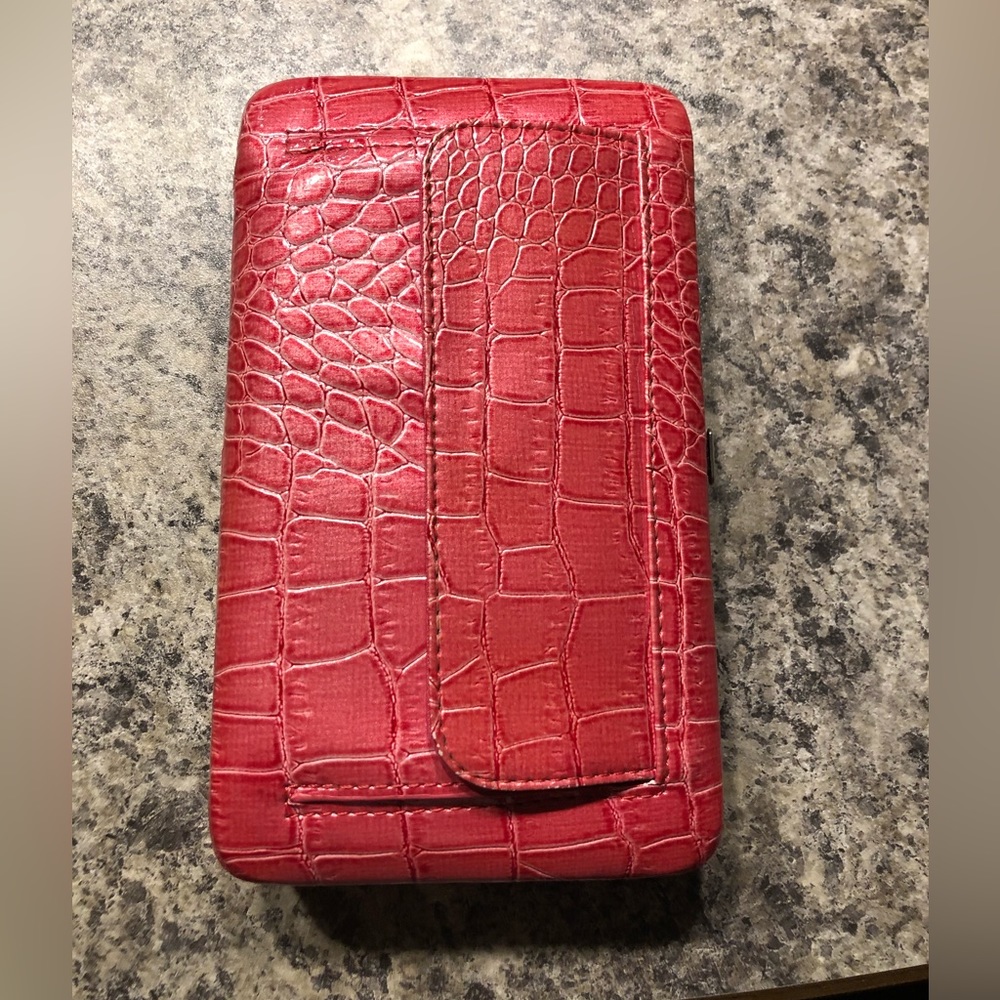 Hard sided wallet